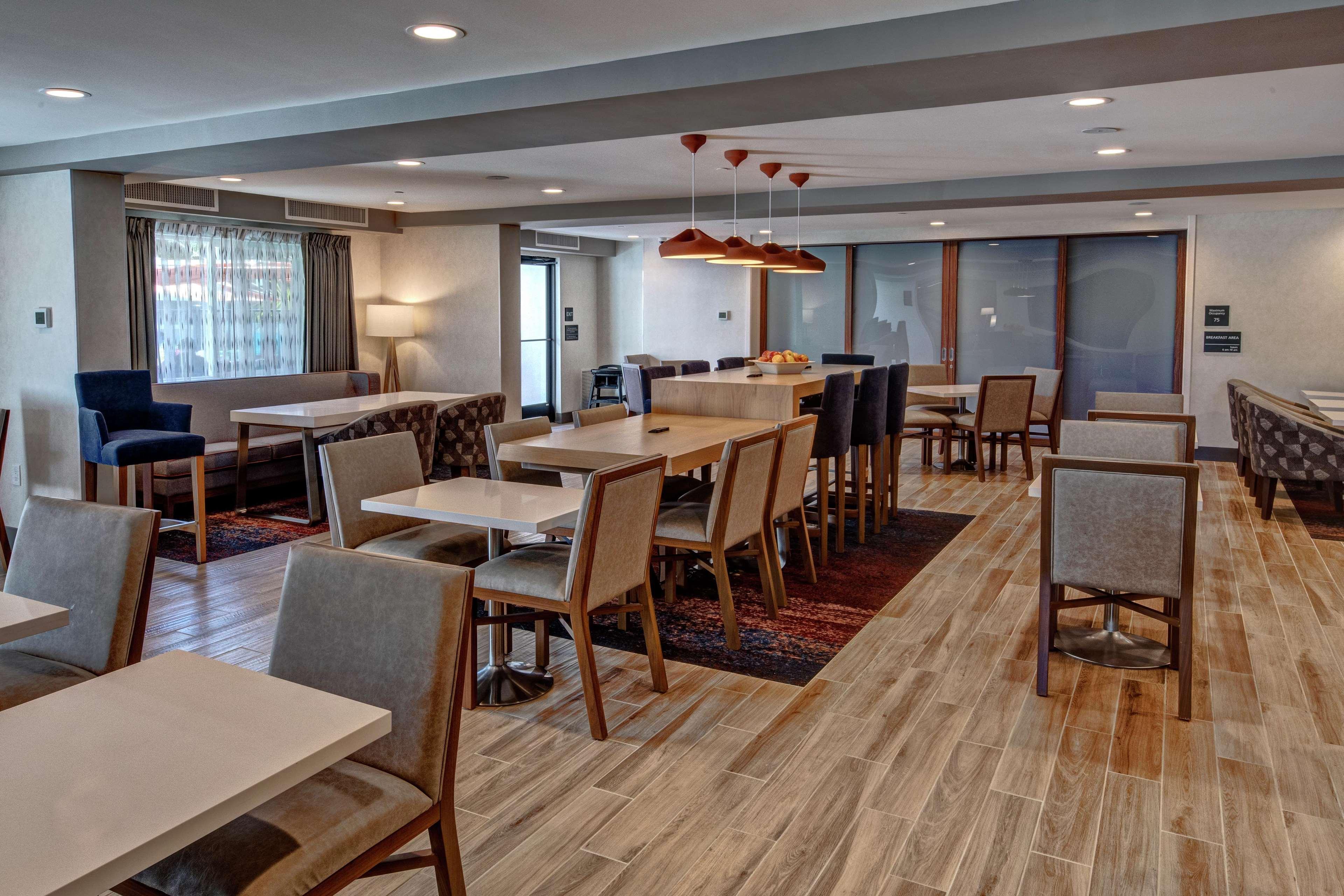 Hampton Inn Discovery Kingdom Napa Gateway Валехо Екстериор снимка